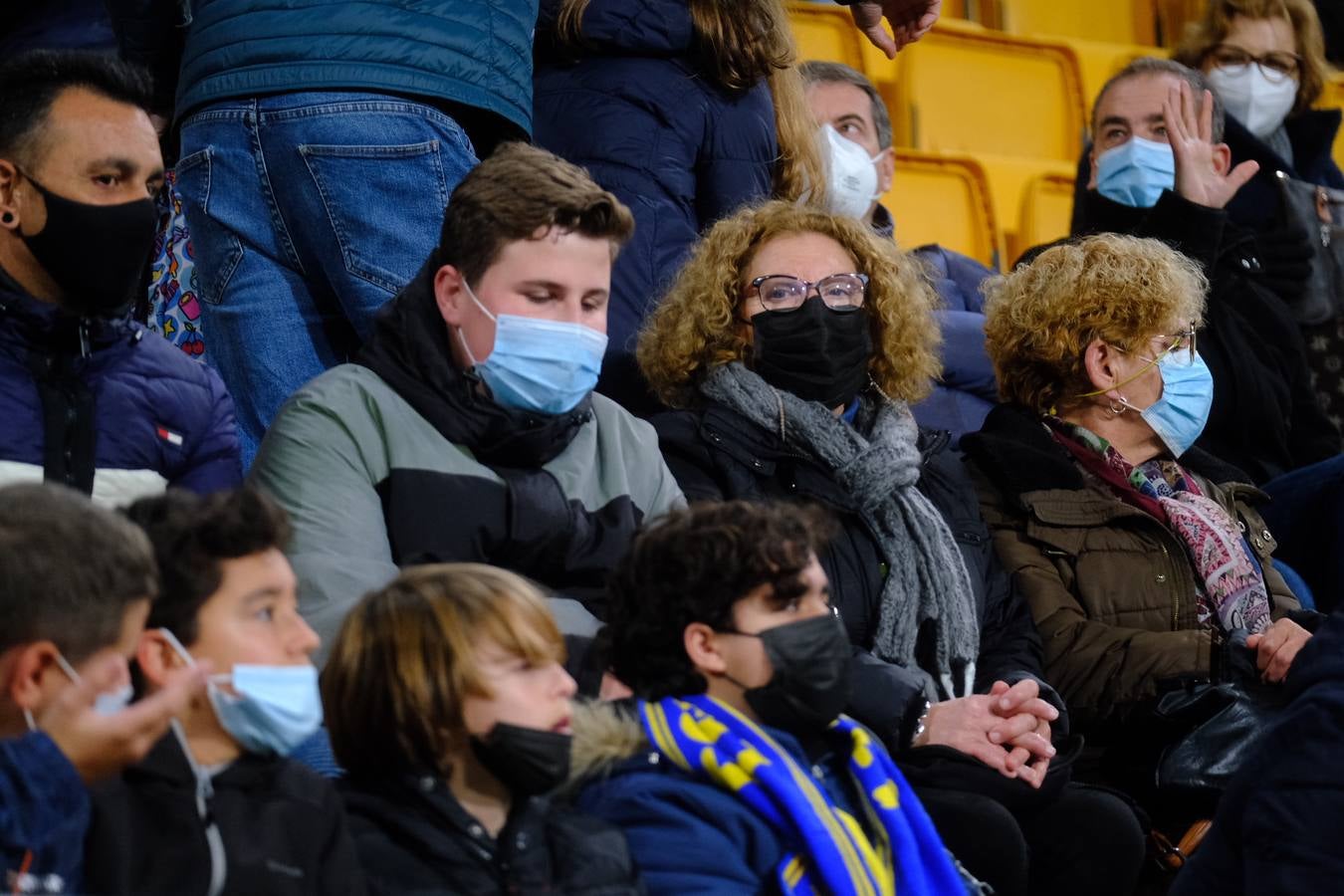 FOTOS: Búscate en el Cádiz CF-Granada disputado en el antiguo Carranza