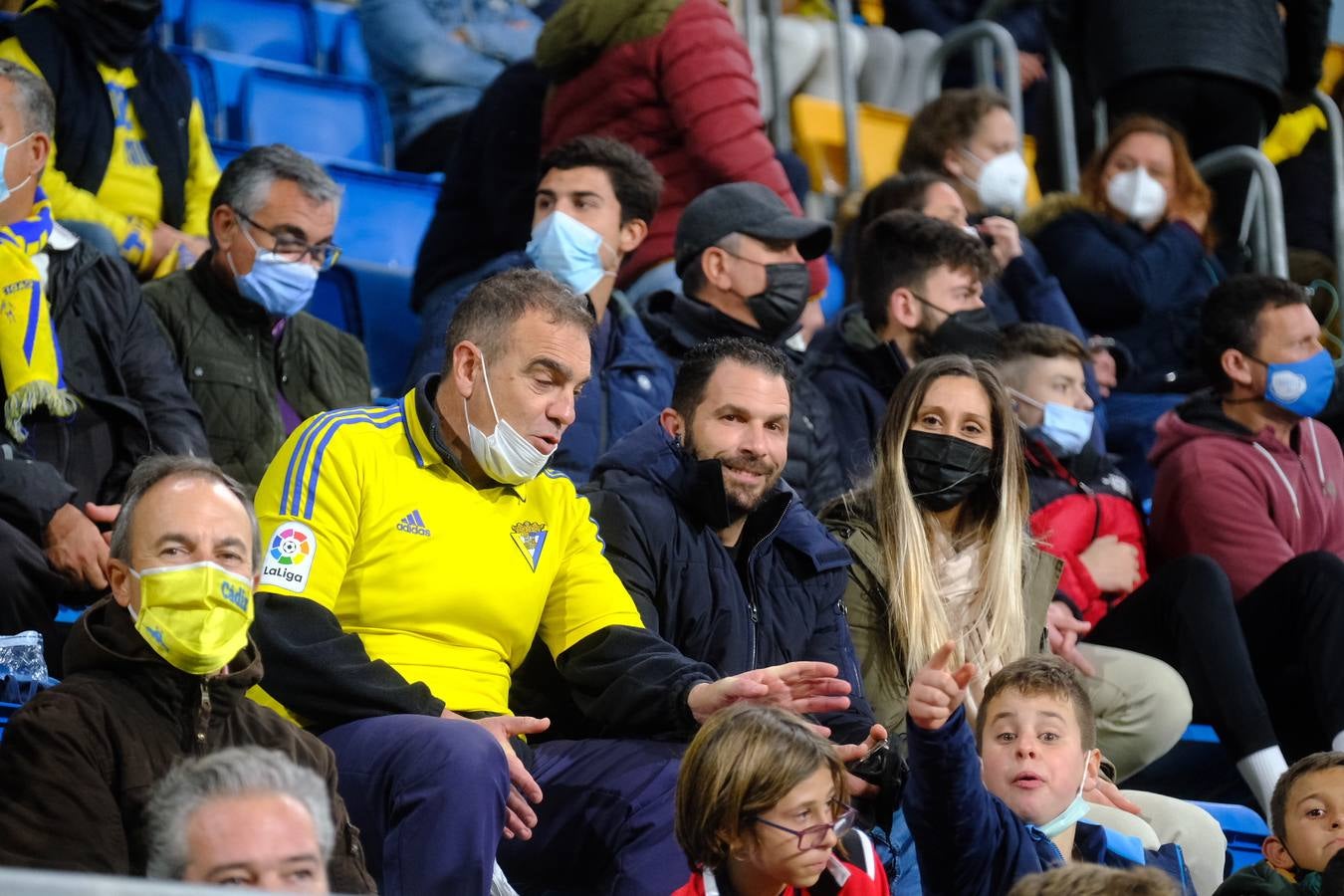 FOTOS: Búscate en el Cádiz CF-Granada disputado en el antiguo Carranza