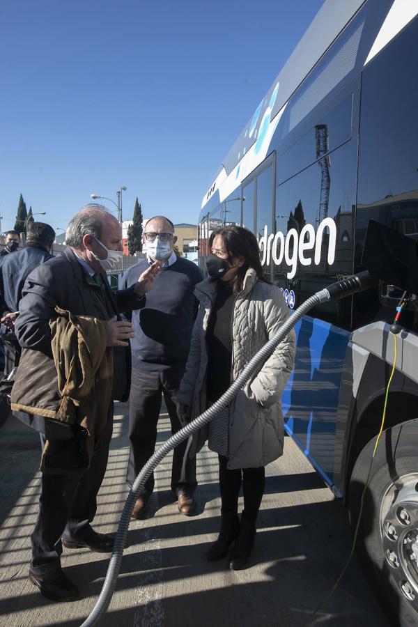 El nuevo autobús de hidrógeno de Córdoba, en imágenes