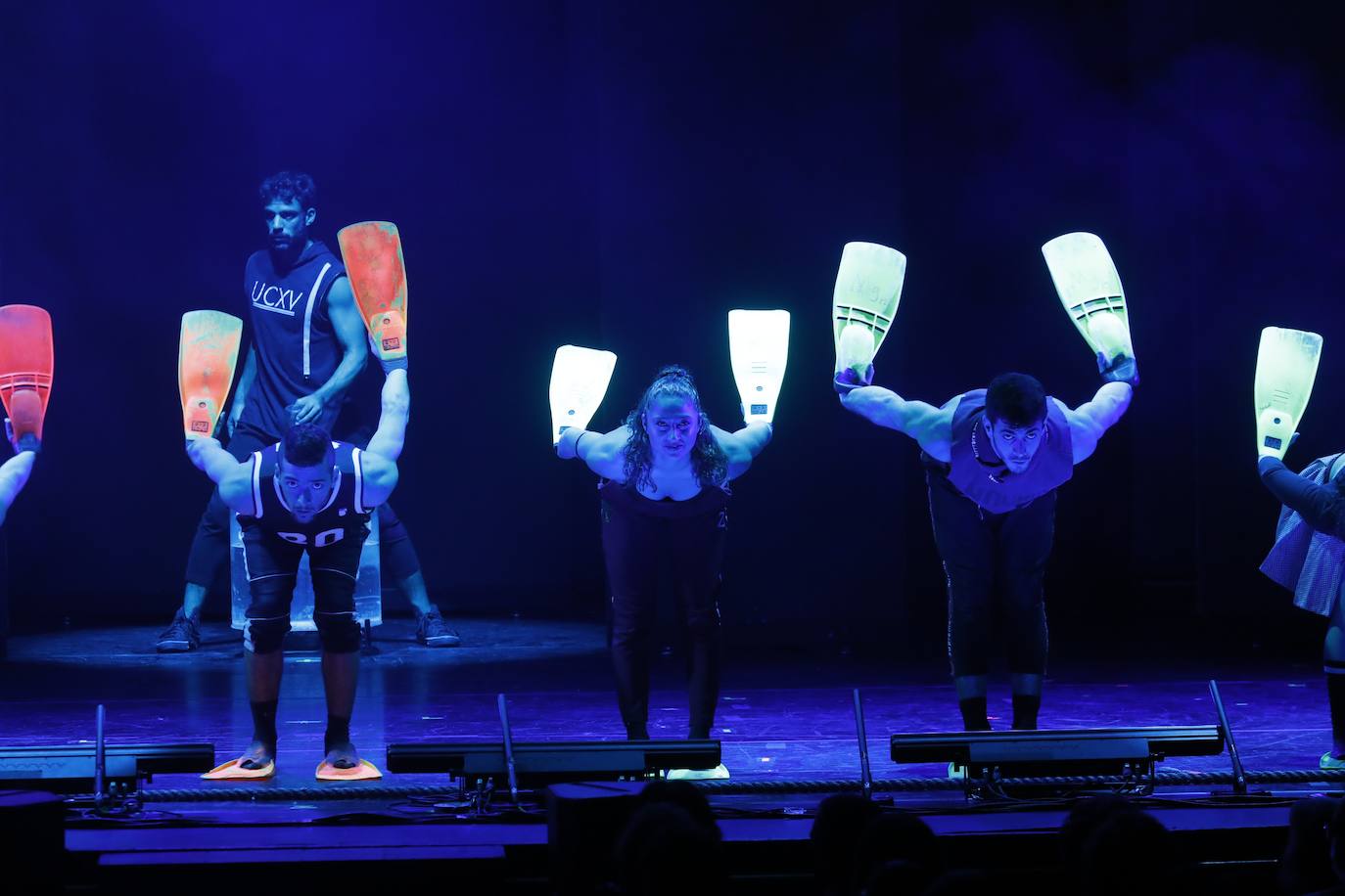 El espectáculo de Mayumana en el Gran Teatro de Córdoba, en imágenes