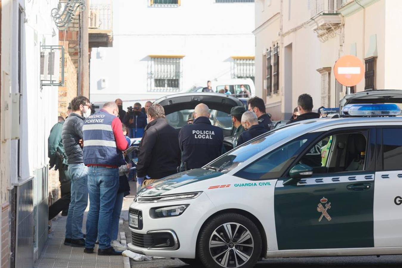 Un tiroteo en El Viso del Alcor acaba con dos muertos en las inmediaciones de un colegio