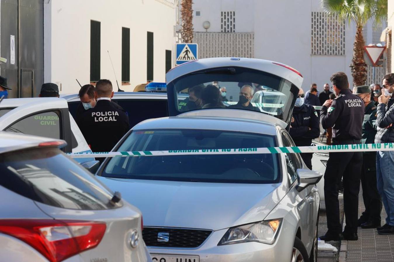 Un tiroteo en El Viso del Alcor acaba con dos muertos en las inmediaciones de un colegio