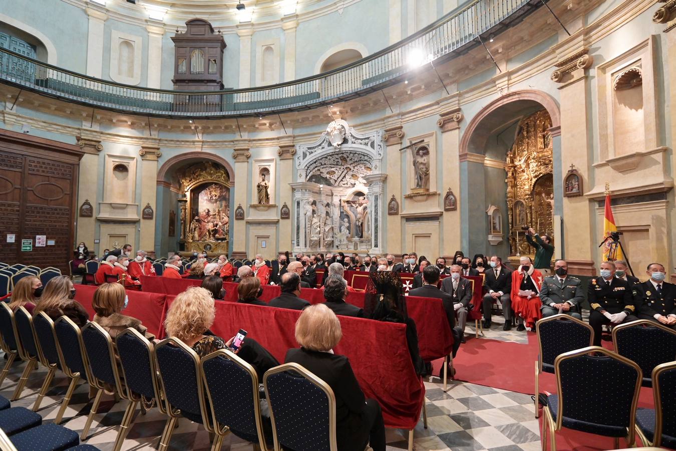 FOTOS: Así ha sido la ceremonia de ingreso de los nuevos miembros de Caballeros Hospitalarios en Cádiz