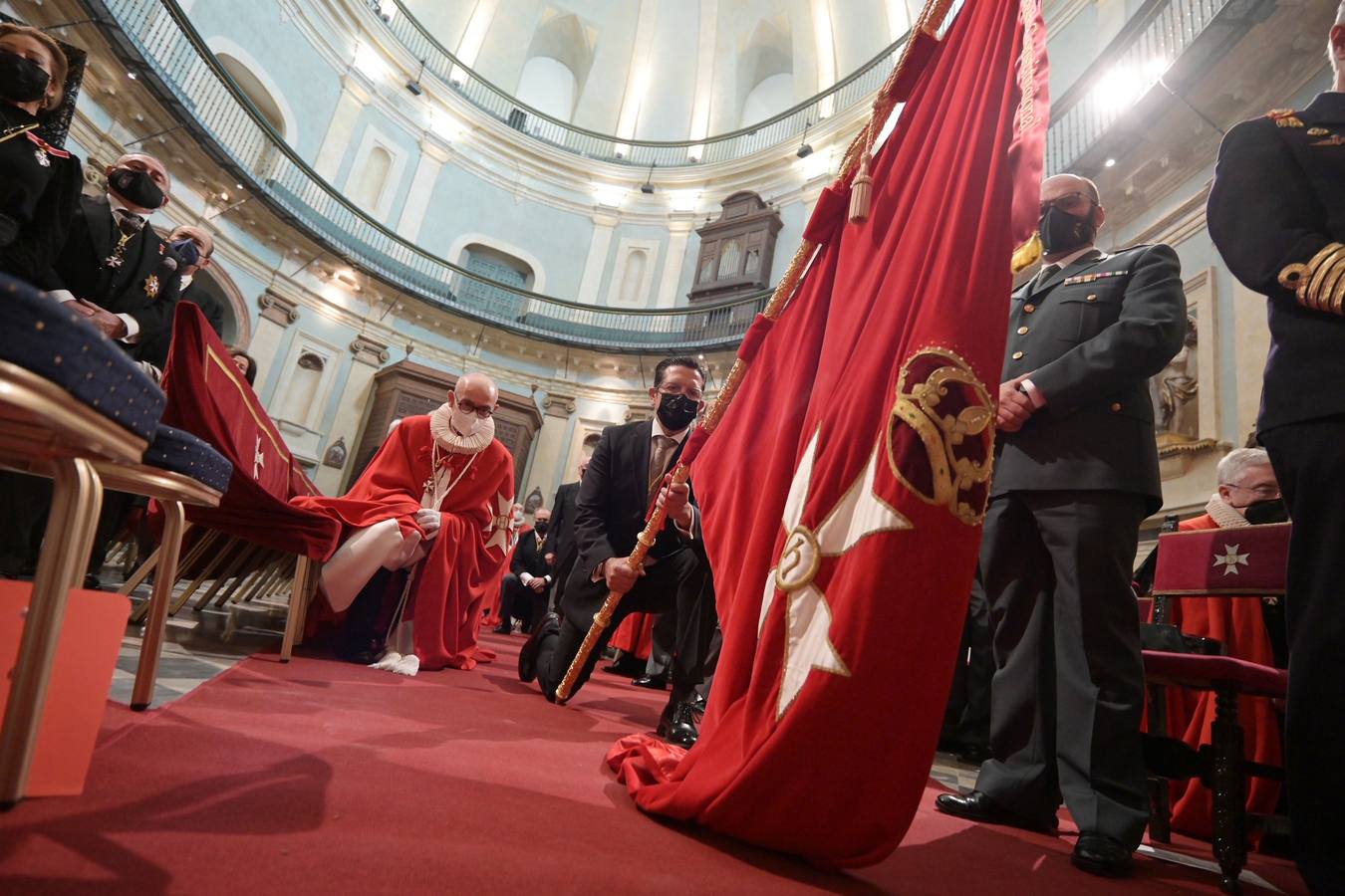 FOTOS: Así ha sido la ceremonia de ingreso de los nuevos miembros de Caballeros Hospitalarios en Cádiz