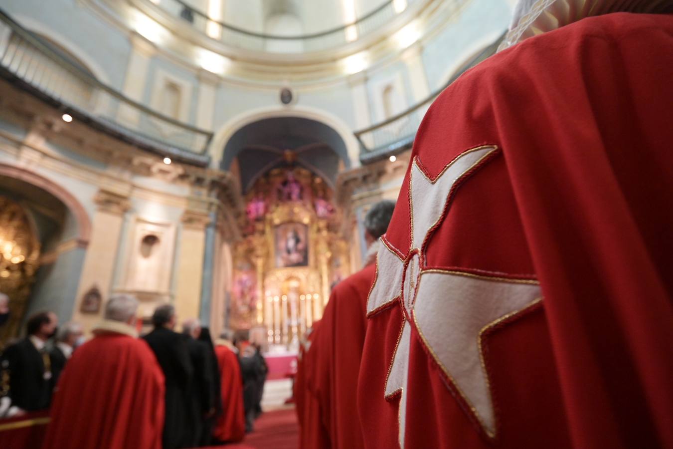 FOTOS: Así ha sido la ceremonia de ingreso de los nuevos miembros de Caballeros Hospitalarios en Cádiz