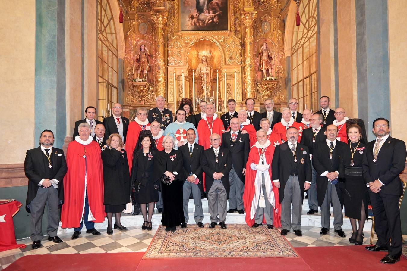 FOTOS: Así ha sido la ceremonia de ingreso de los nuevos miembros de Caballeros Hospitalarios en Cádiz