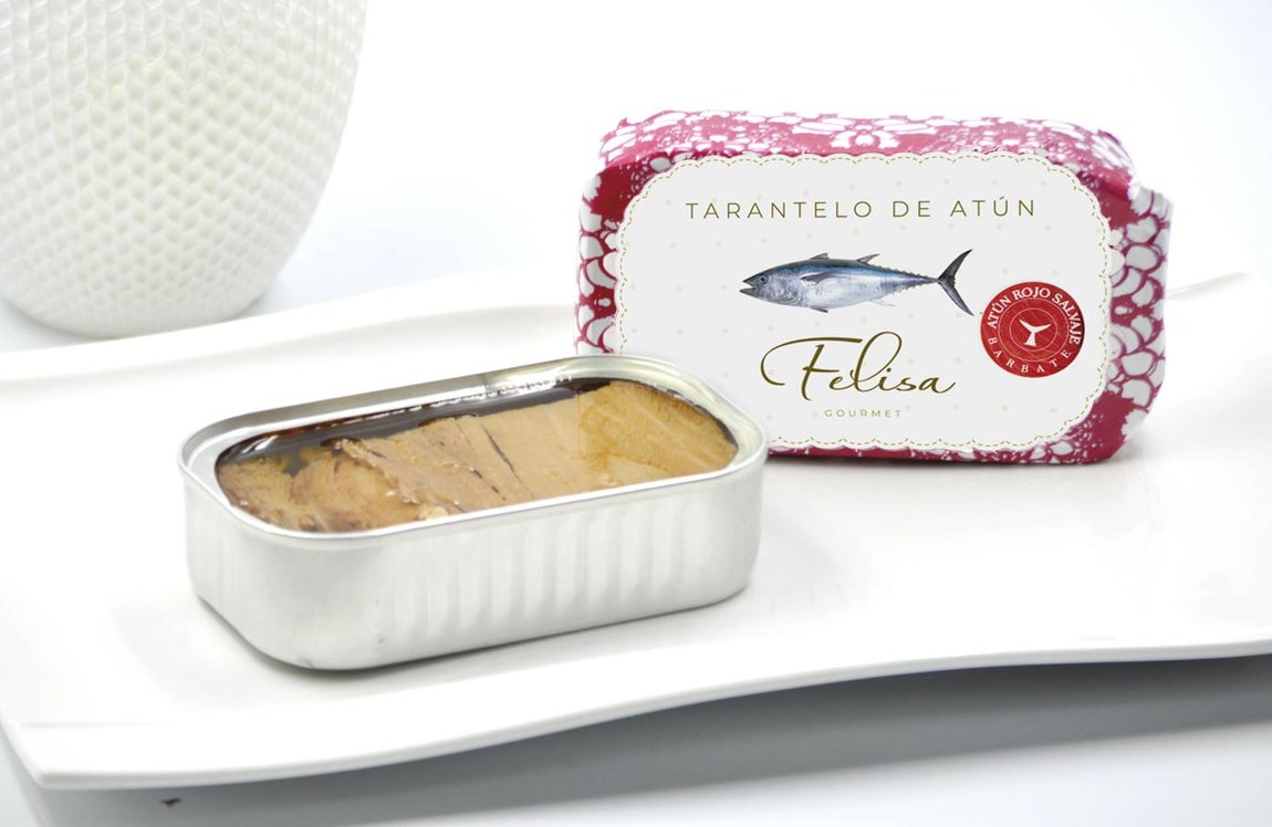 Sabor a mar y a Cádiz, con Felisa Gourmet. La conservera gaditana Felisa Gourmet lleva 20 años ligada a la hostelería, y ahora se lanza con la venta directa al publico. Su producto estrella es la sardina ahumada, elaborada a mano y en base a una receta original de la marca. También tiene la poco frecuente conserva de atún rojo salvaje.Precio: 5 € y 8,50 € - Web: felisagourmet.com