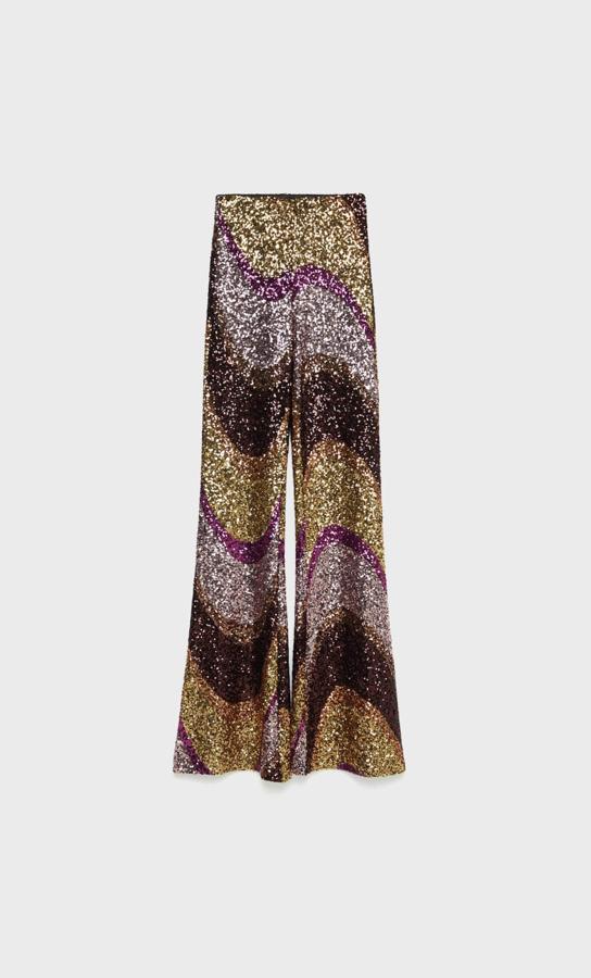 Pantalón multiculos acampanado con elástico ajustable de Stradivarius (17,99€)