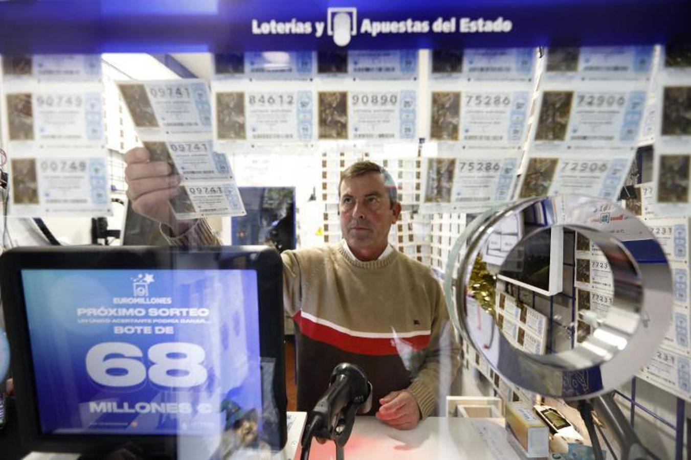 La jornada del sorteo de Lotería de Navidad en Córdoba, en imágenes