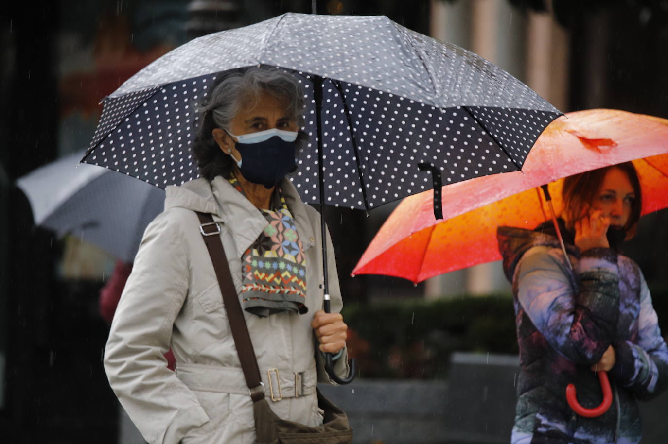 El primer día de la vuelta de las mascarillas a las calles en Córdoba, en imágenes