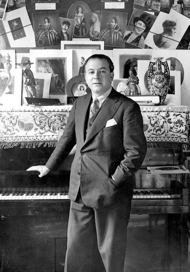 Jacinto Guerrero Torres (Ajofrin,1895 - Madrid,1951). Este famoso y popular compositor aparece en los Recuerdos de Cristino García desde los años veinte hasta la posguerra. Cristino y el actor Félix Briones promovieron la Peña Guerrero a finales de 1934.Hemeroteca de ABC. 