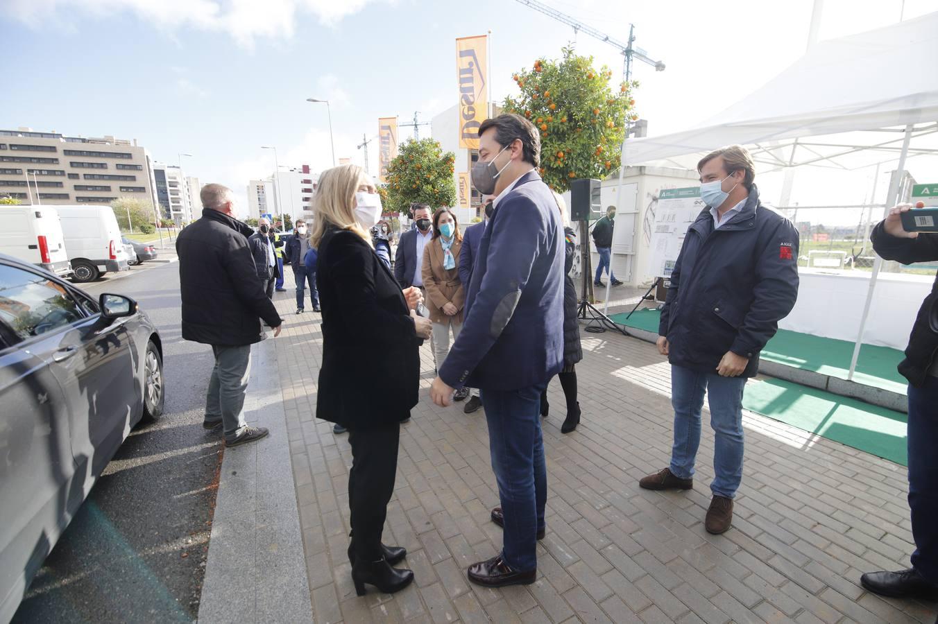 La promoción de la Junta en Huerta de Santa Isabel de Córdoba, en imágenes