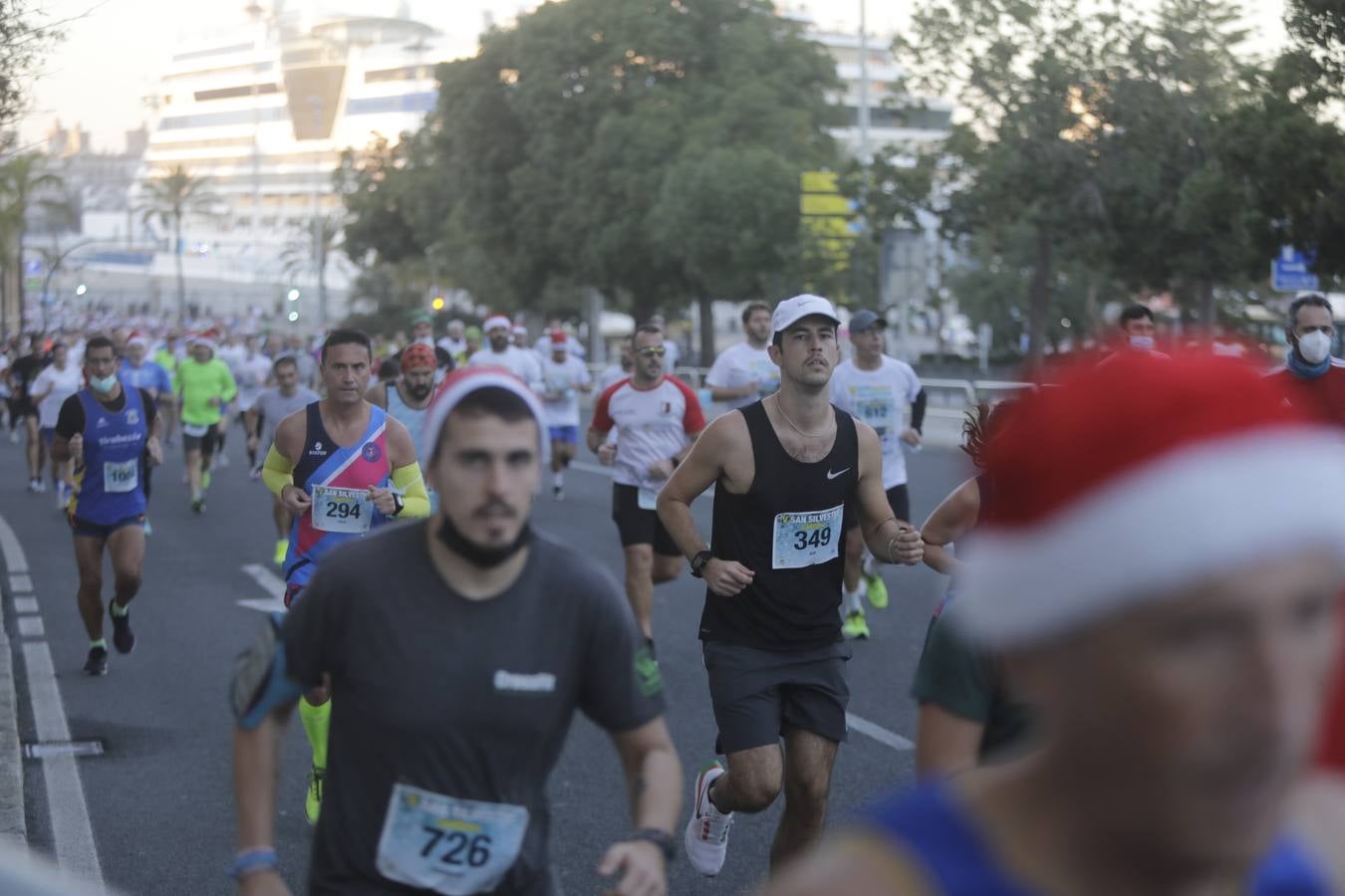 FOTOS: La Carrera San Silvestre de Cádiz, en imágenes