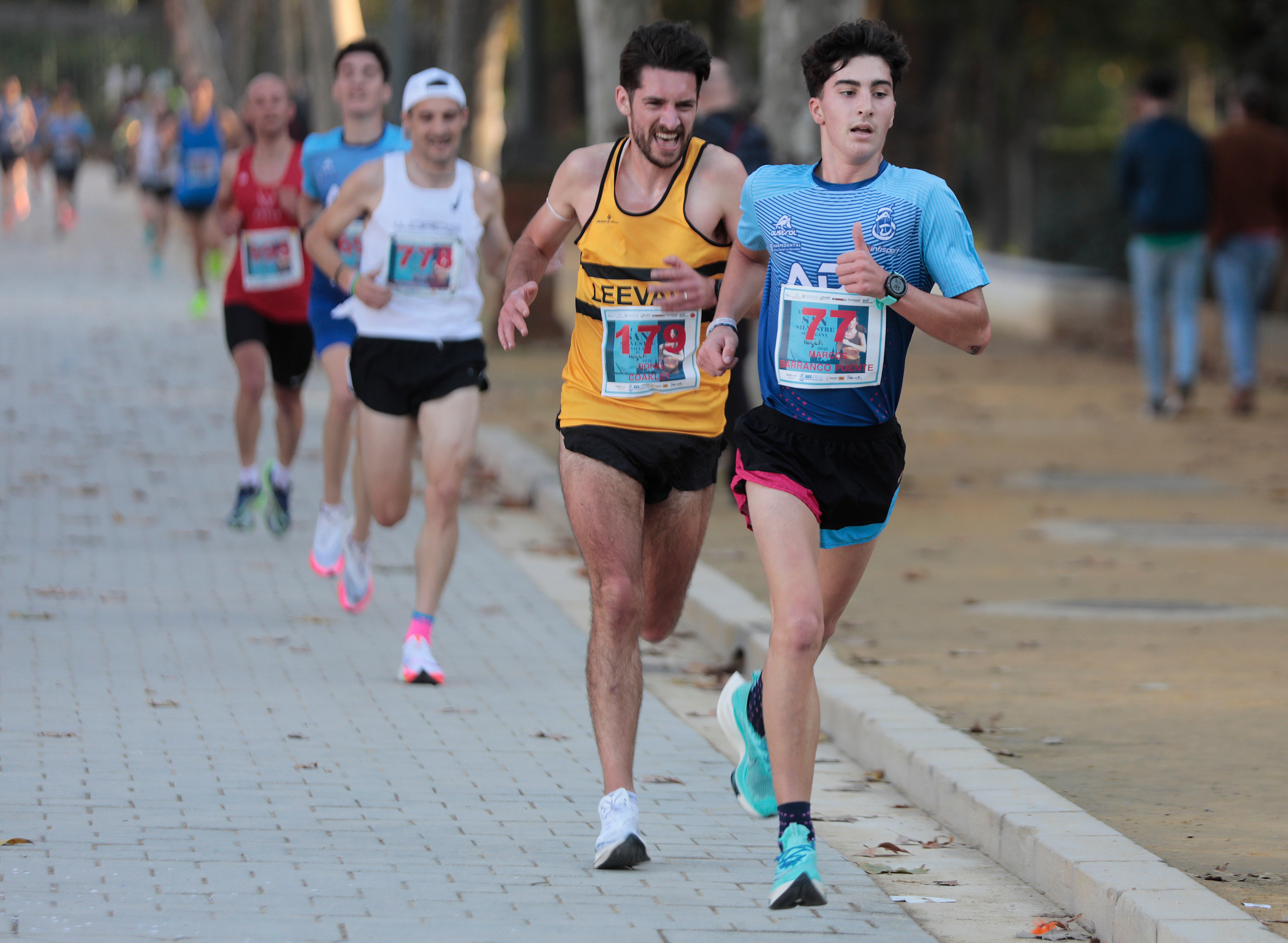 ¿Has corrido la San Silvestre de Sevilla? Búscate en nuestra galería (I)