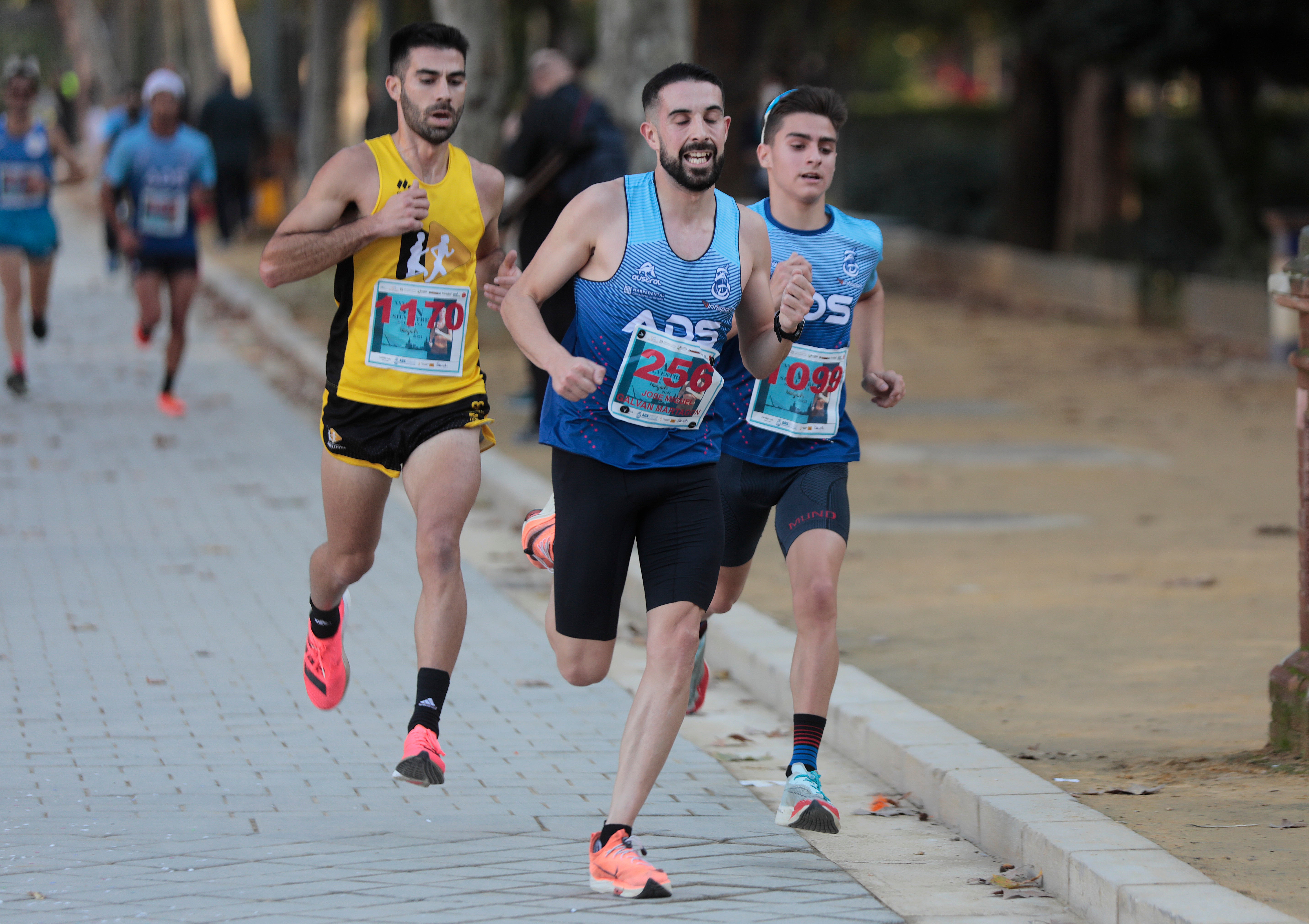 ¿Has corrido la San Silvestre de Sevilla? Búscate en nuestra galería (I)