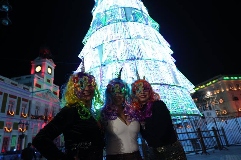 La gente se ha acercado al 'kilómetro 0' de la capital. 