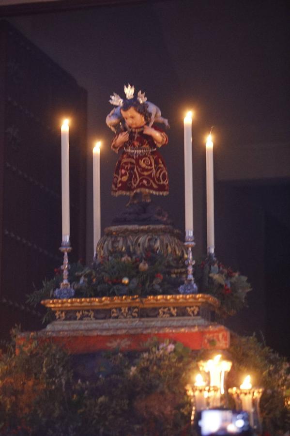 La procesión del Pastorcillo Divino en Córdoba, en imágenes