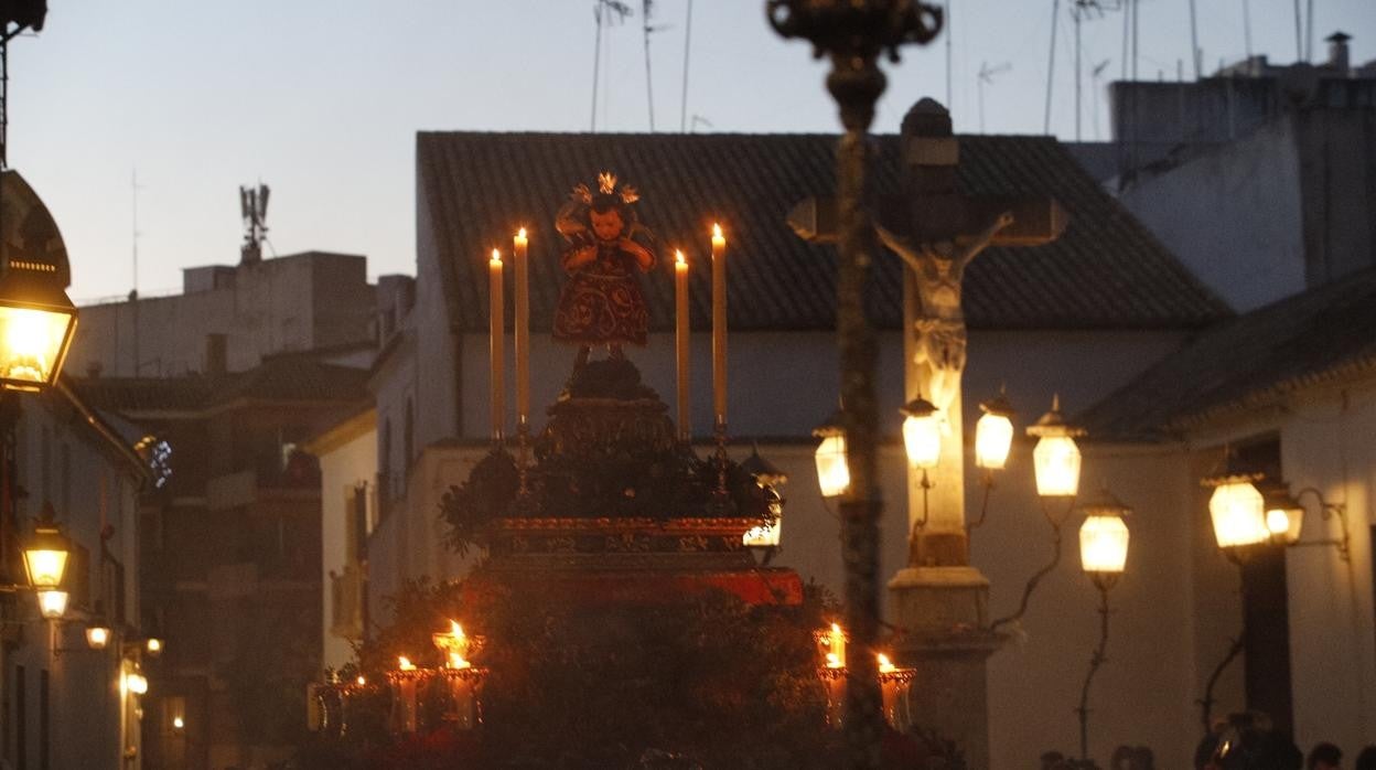 La procesión del Pastorcillo Divino en Córdoba, en imágenes