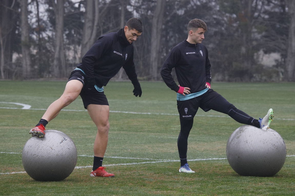 El primer entrenamiento del Córdoba CF en 2022, en imágenes
