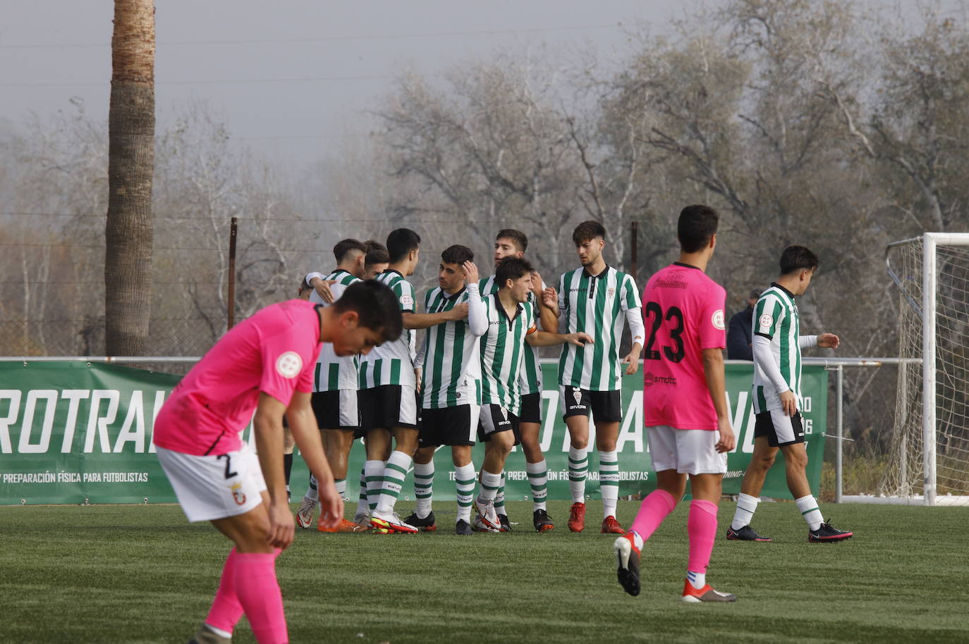 El empate del Córdoba B ante el Ceuta B, en imágenes