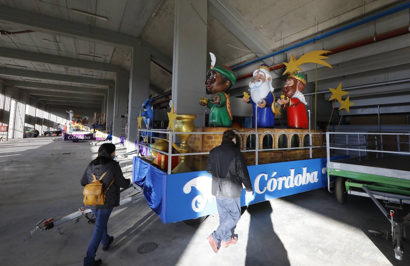 Los preparativos de la Cabalgata de Reyes Magos en Córdoba, en imágenes