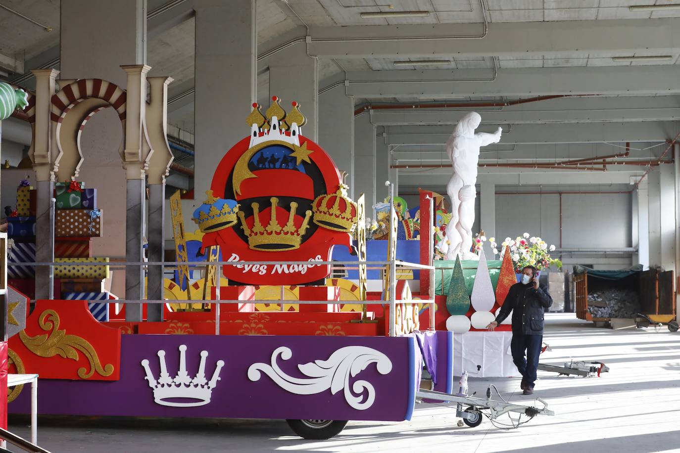 Los preparativos de la Cabalgata de Reyes Magos en Córdoba, en imágenes