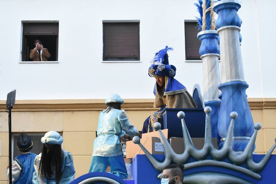FOTOS: Los Reyes Magos recorren las calles de Puerto Real