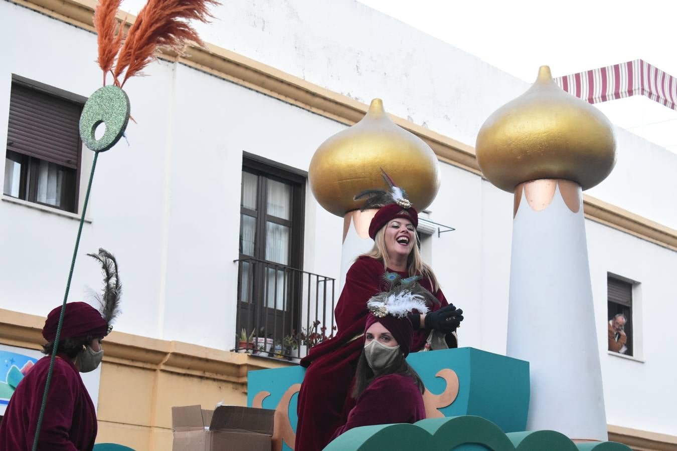 FOTOS: Los Reyes Magos recorren las calles de Puerto Real