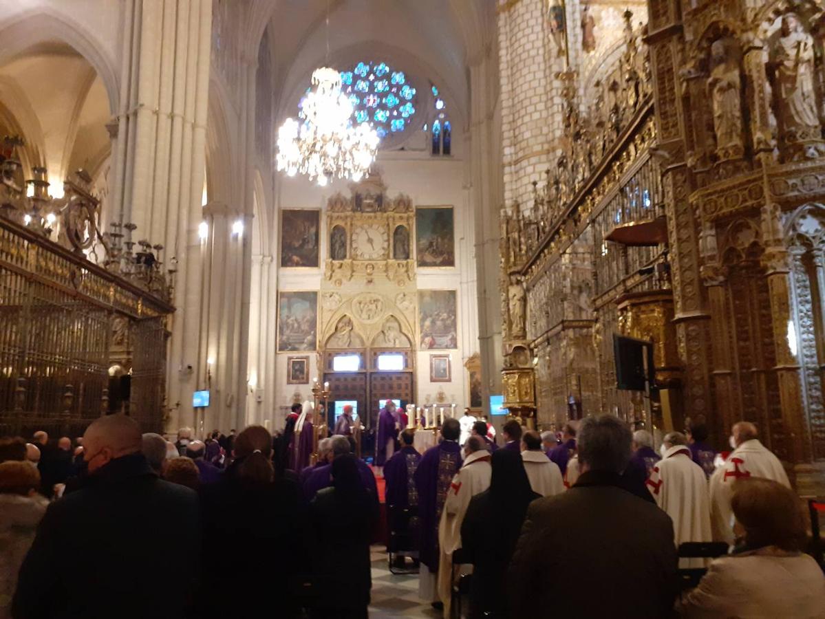 Las imágenes del entierro del cardenal Francisco Álvarez en la catedral primada