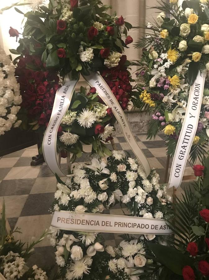 Las imágenes del entierro del cardenal Francisco Álvarez en la catedral primada