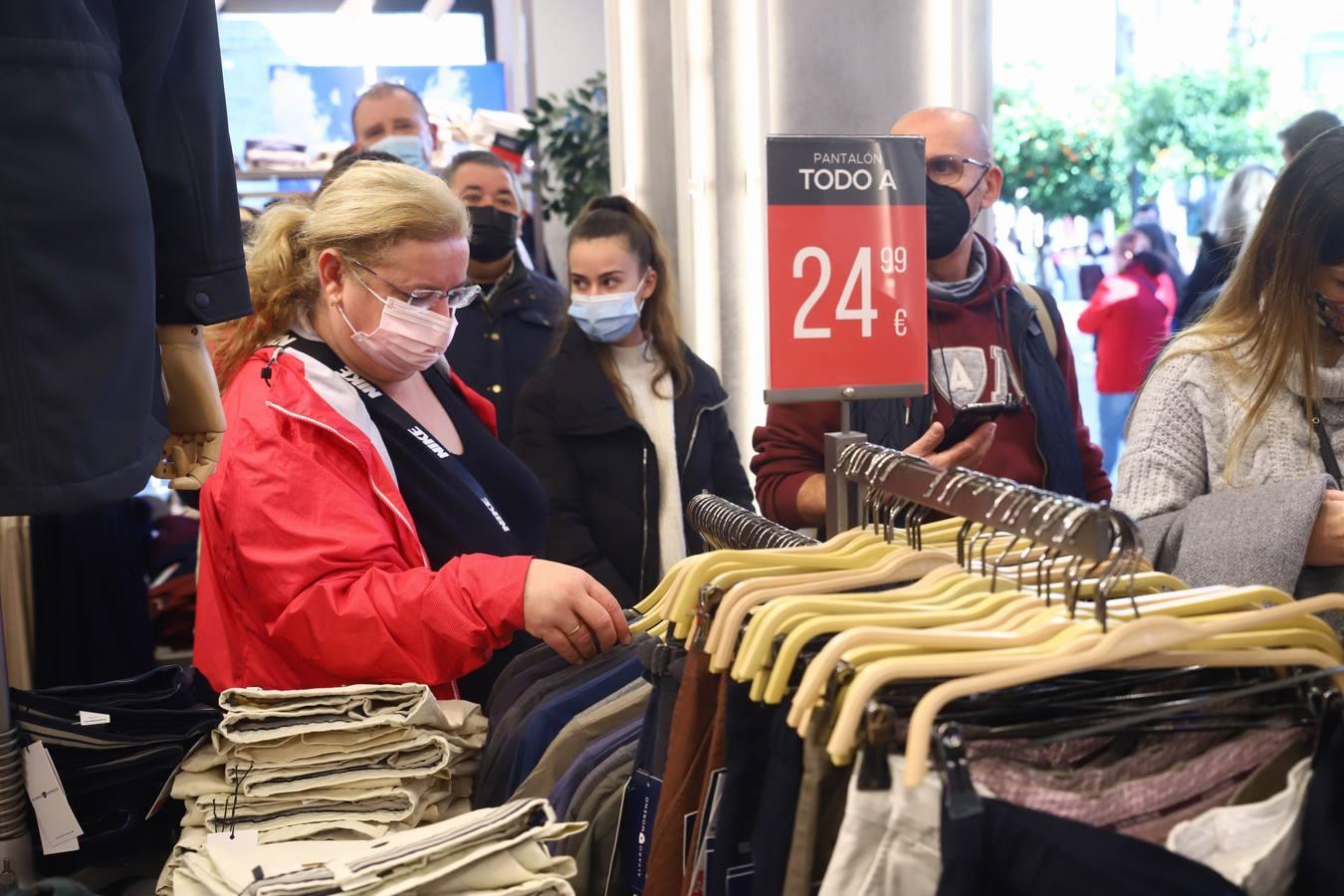 Las rebajas en Córdoba, en imágenes