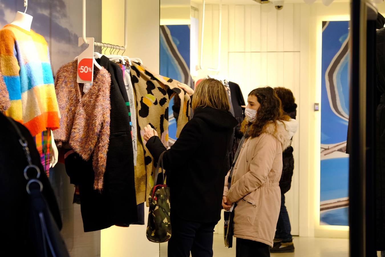 FOTOS: Arrancan las rebajas en Cádiz