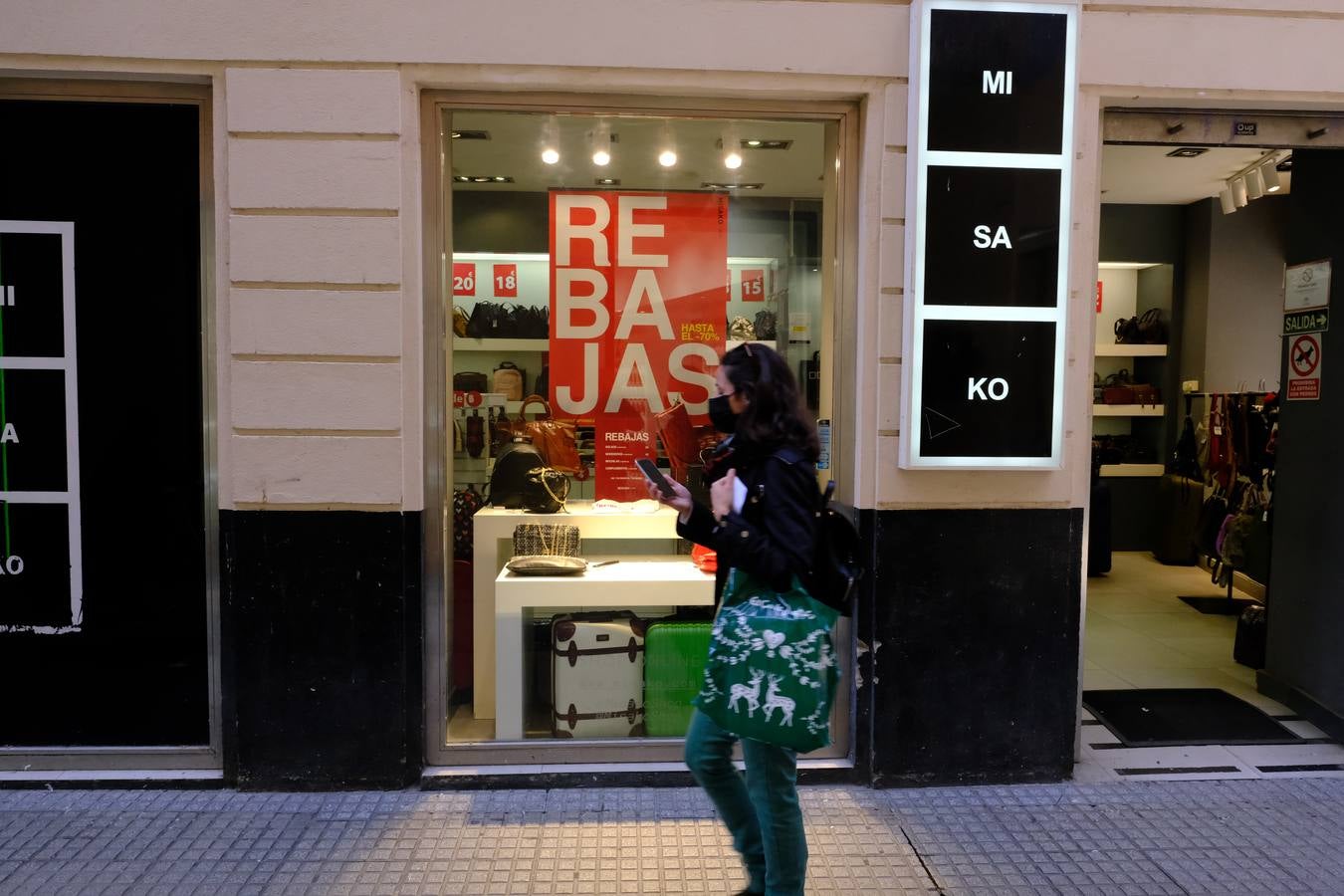 FOTOS: Arrancan las rebajas en Cádiz