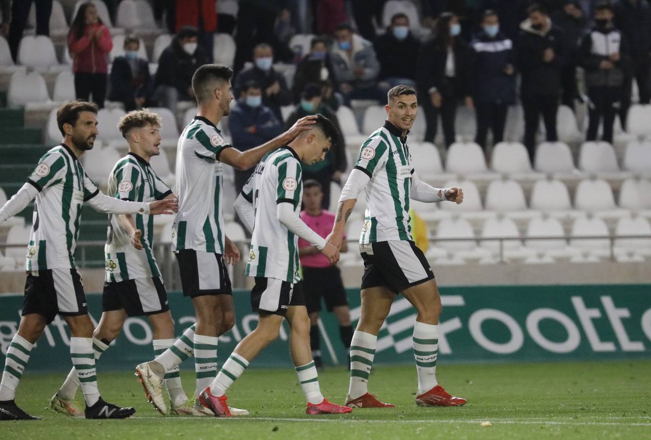 La victoria del Córdoba CF ante el Vélez CF (4-1), en imágenes