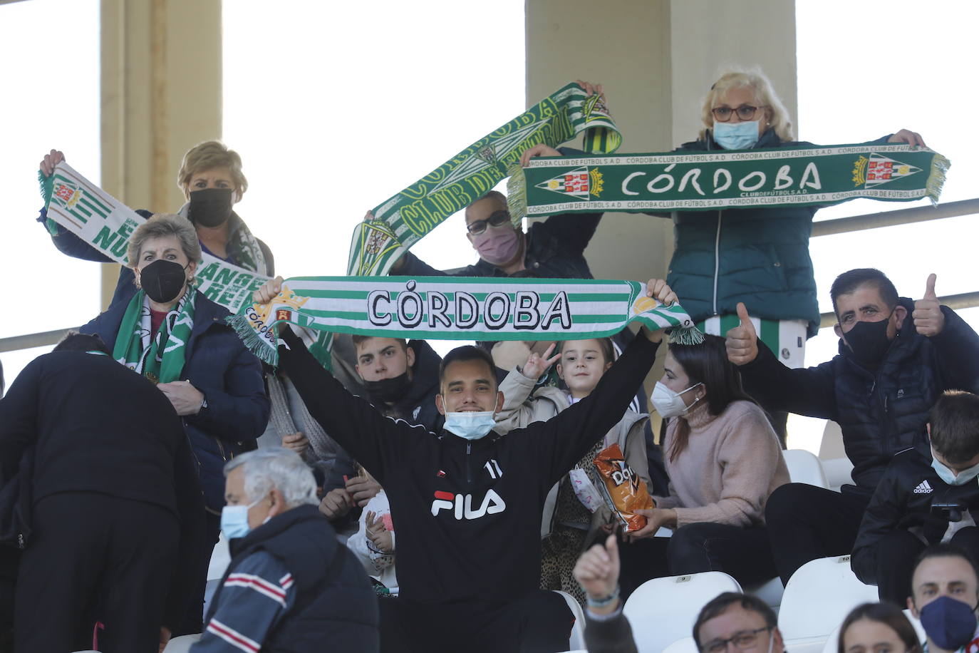 El ambiente en las gradas en el Córdoba CF - Vélez CF, en imágenes