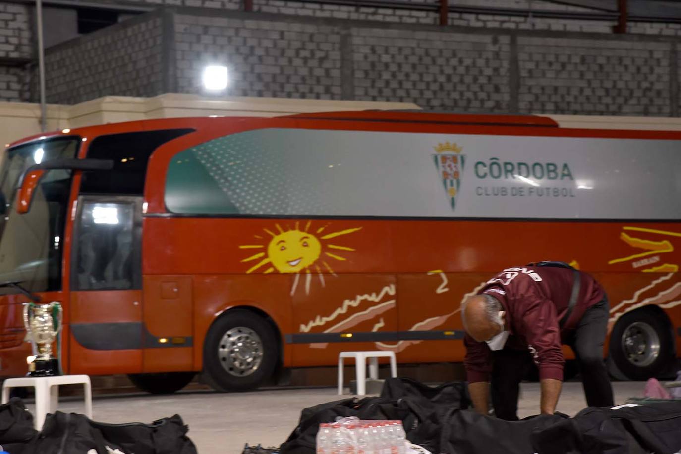 El primer entrenamiento del Córdoba CF en Baréin, en imágenes