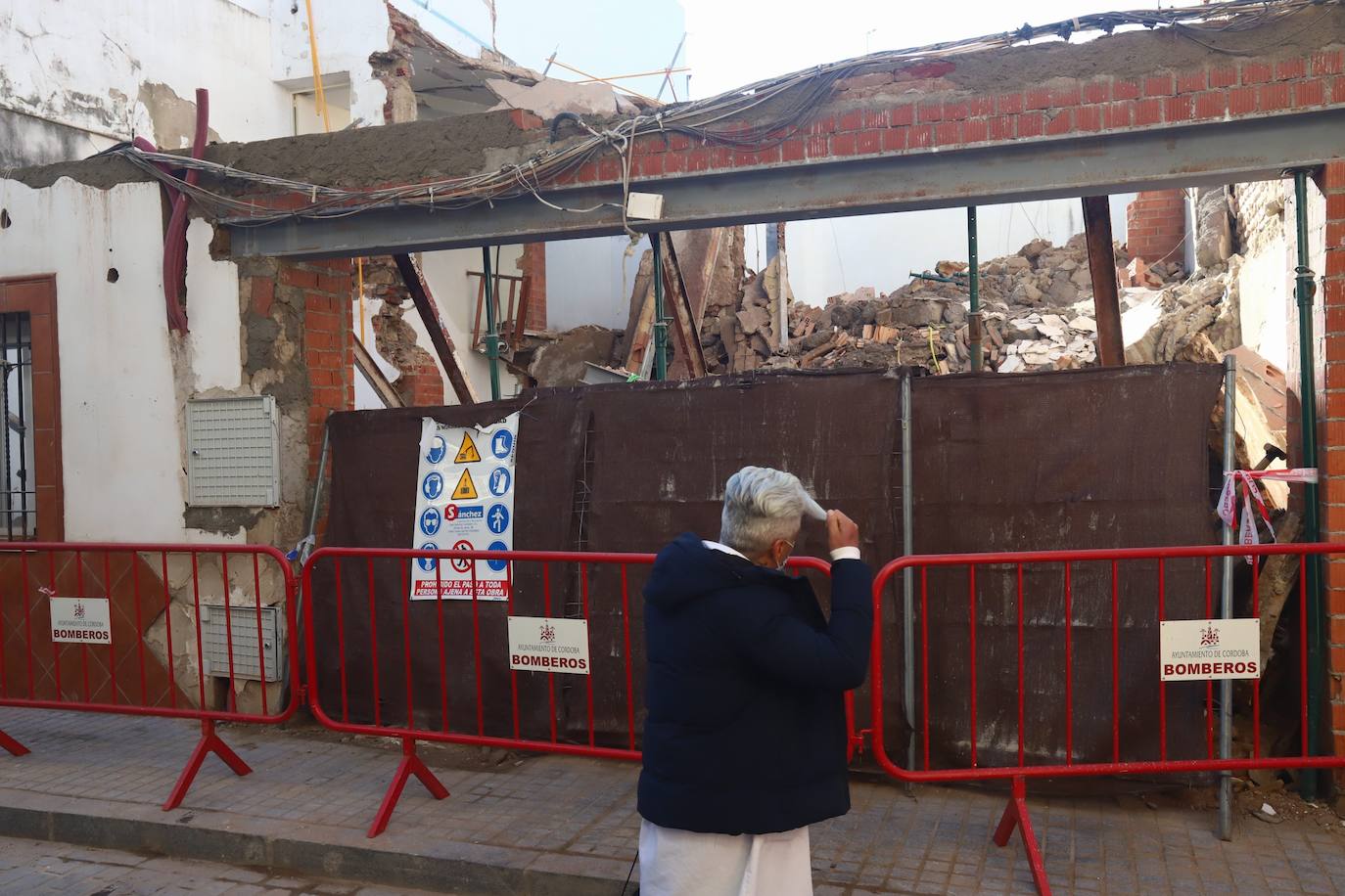 La casa derrumbada en la calle San Acisclo de Córdoba, en imágenes