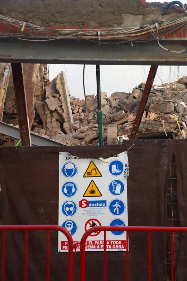 La casa derrumbada en la calle San Acisclo de Córdoba, en imágenes