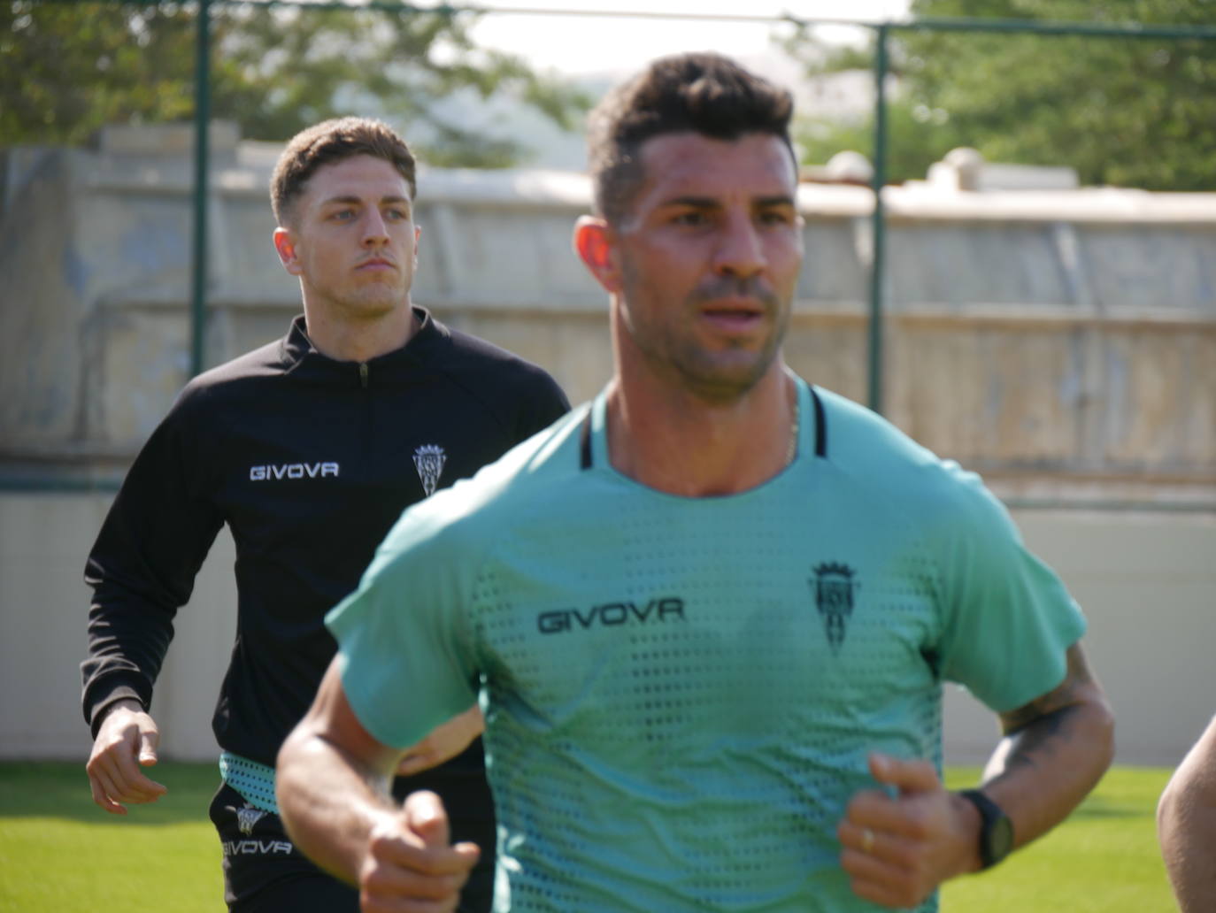 Las mejores imágenes del segundo día de entrenamiento del Córdoba en Baréin