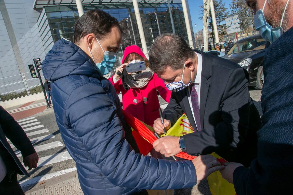 El Rey Felipe VI recibido entre aplausos y gritos de &#039;Viva España&#039; en Albacete