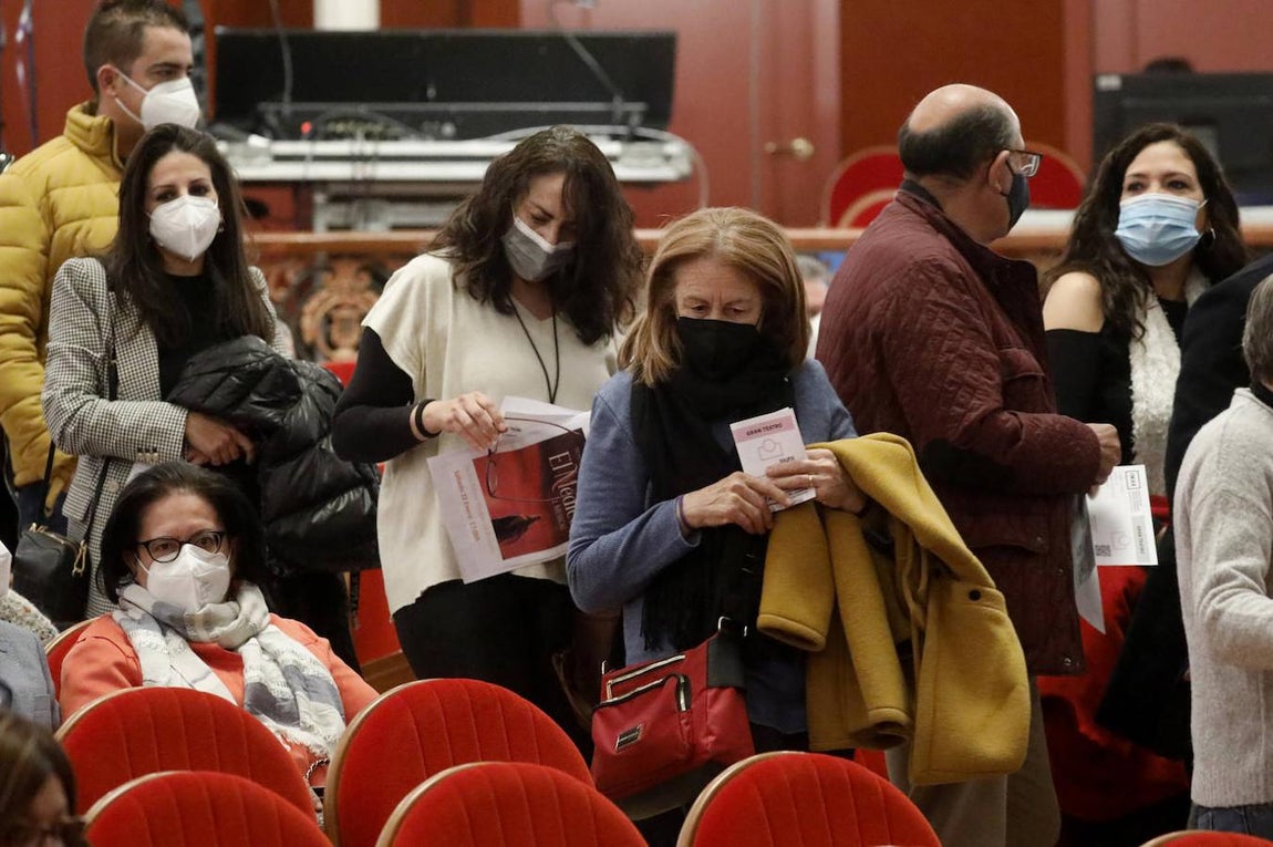 El musical &quot;El médico&quot; en el Gran Teatro de Córdoba, en imágenes