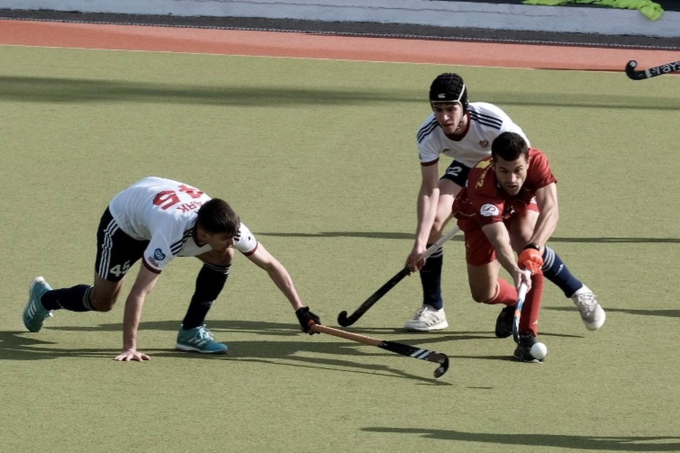 FOTOS: Derrota de la selección de España de hockey hierba en San Fernando