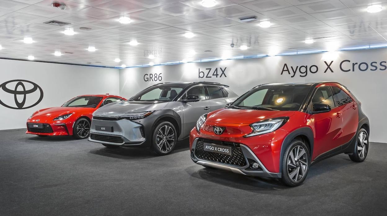 bZ4X, Aygo X Cross y GR86: la nueva familia Toyota