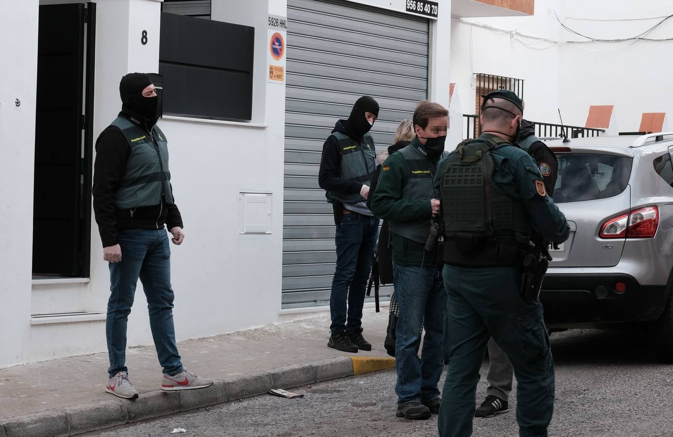 FOTOS: Operación de la Guardia Civil contra el blanqueo de los narcos en El Puerto