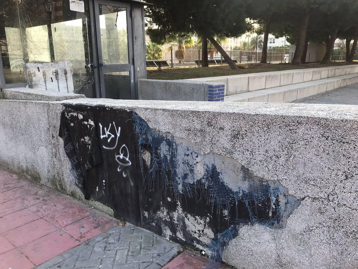 La zona deportiva y de ocio de Telegrafía Sin Hilos en Cádiz, devastada