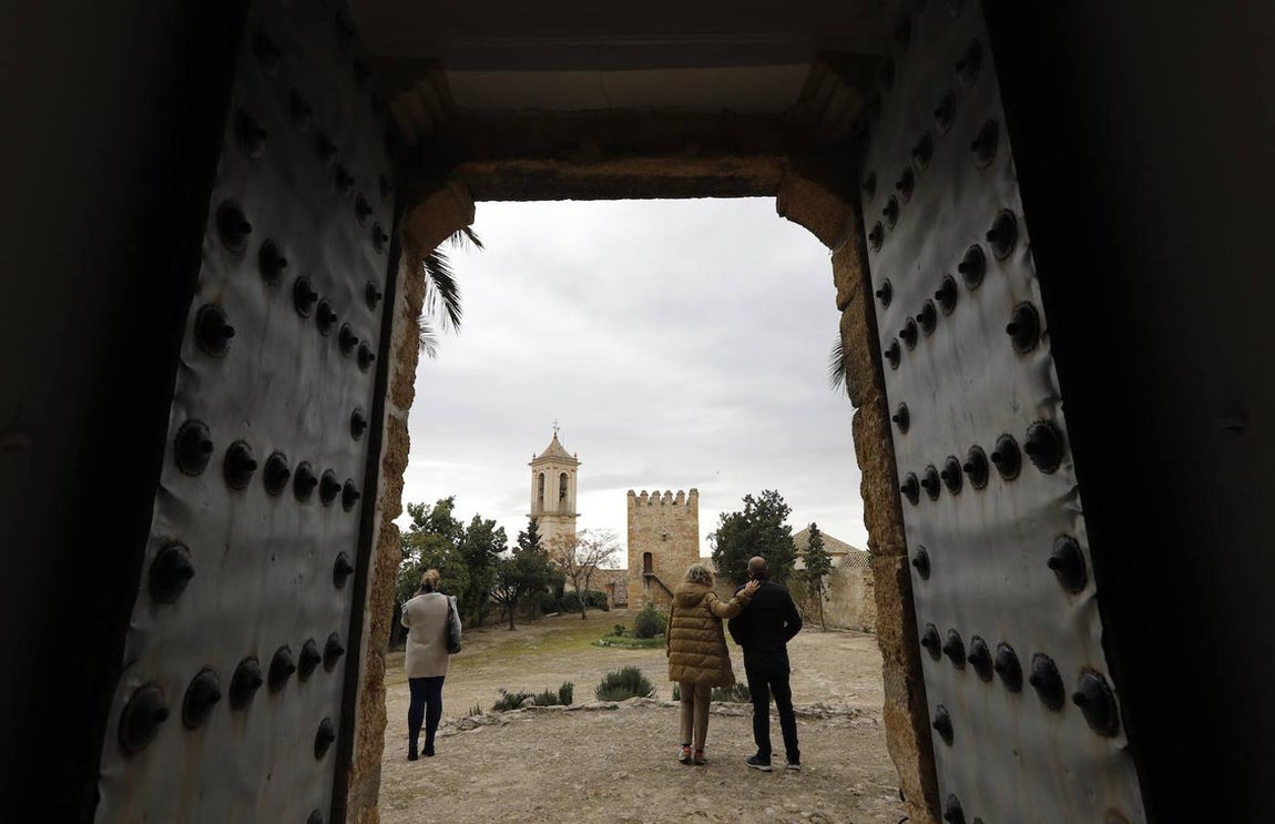 ABC entra en el Castillo de Espejo, en imágenes