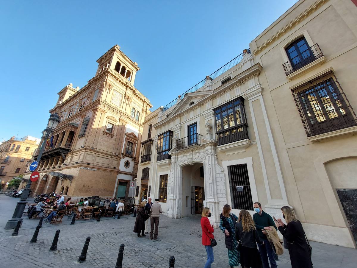 Antiguo Teatro Coliseo y la fachada de la Casa de la Moneda / RAÚL DOBLADO