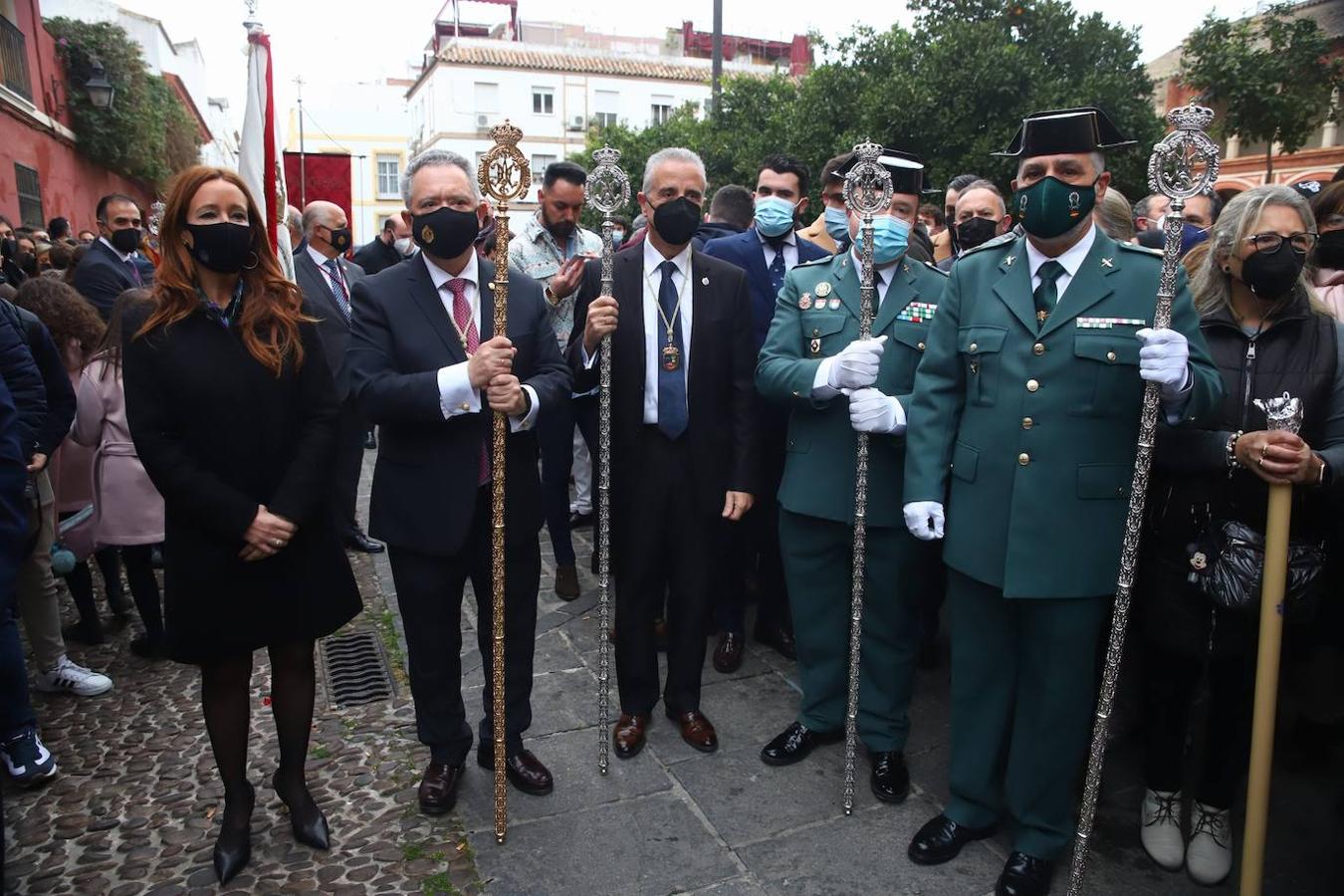 La Virgen de Araceli luce restaurada por las calles de Córdoba, en imágenes