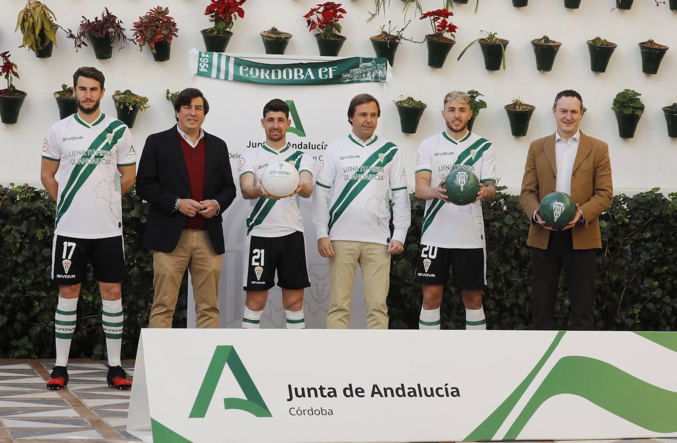 La camiseta del Córdoba CF exclusiva para el Día de Andalucía, en imágenes