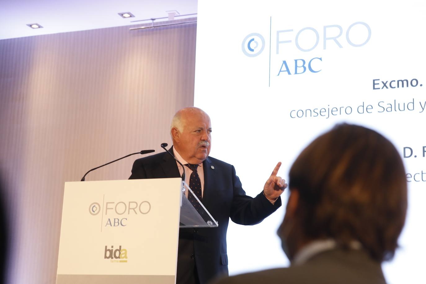 El consejero de Salud en el Foro ABC Córdoba, en imágenes